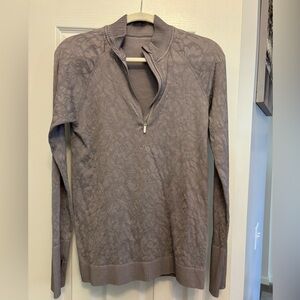 Lululemon size 10 long sleeve